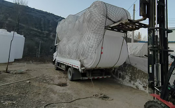 古浪塑料桶批量交付案例：满足多行业高标容器需求的一站式解决方案