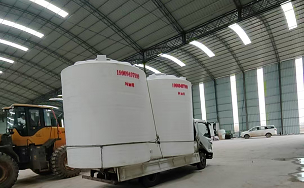 特加厚古浪塑料大桶装车运输交付实录